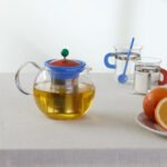 MoMA · Bodum Assam Brew Teapot (Coral/Azul) - Image 2